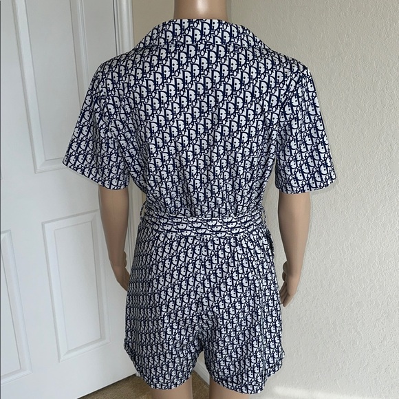 Navy & White Printed Wrap Romper with Belt Size Medium - Picture 7 of 16